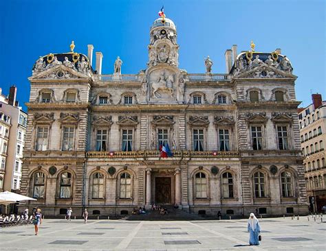 Lyon .